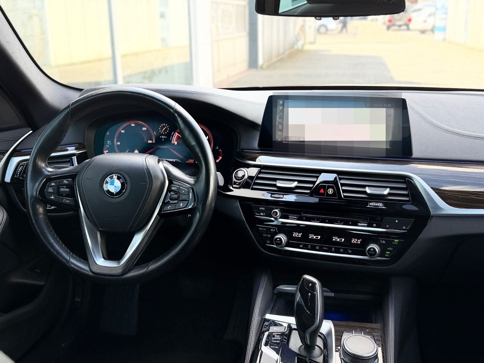 BMW 520 d Lim. Luxury Line LED/VirtualCock/Leder/AHK foto 9