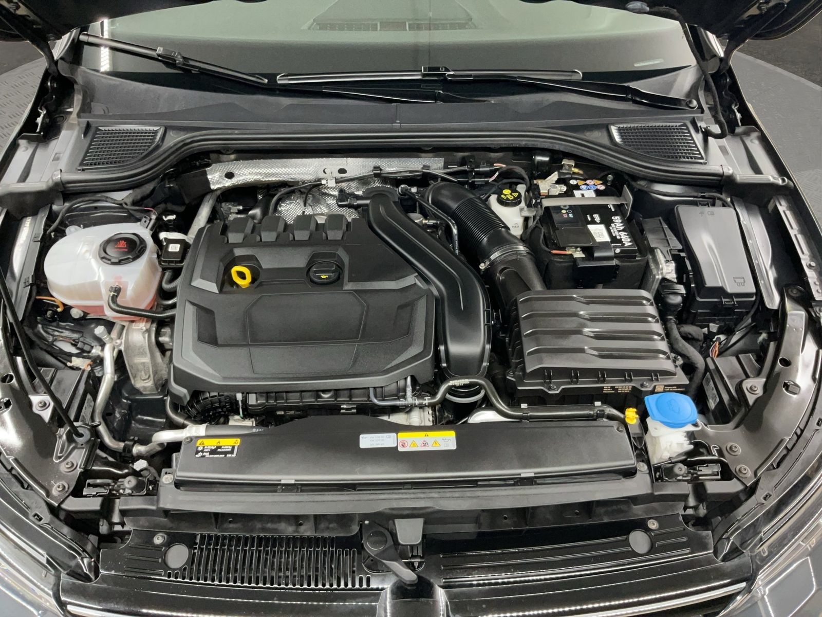 Volkswagen Golf VIII Variant Life (ACC.LightAssist.Klima) 1 foto 14