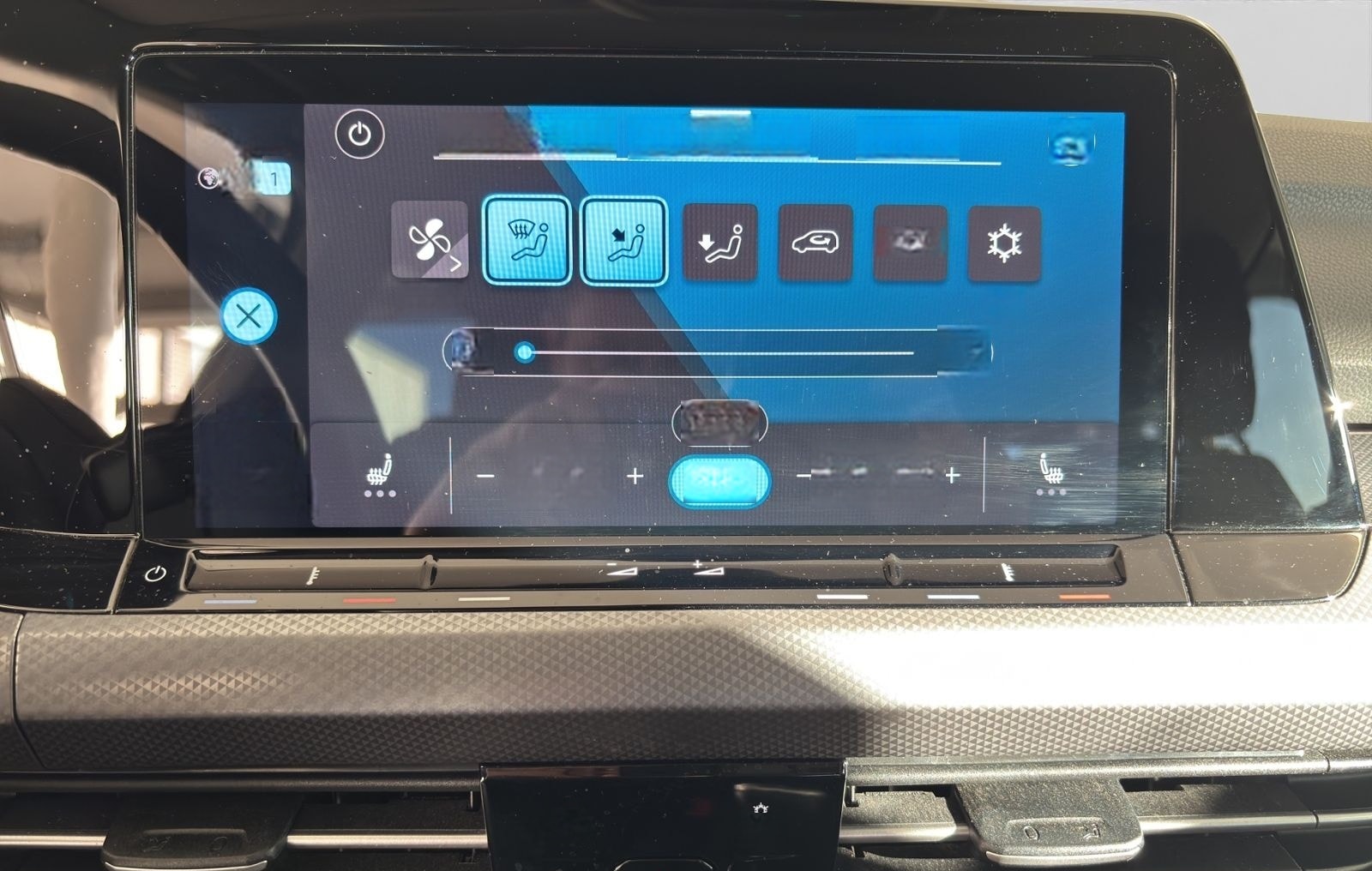 Volkswagen Golf VIII Variant 1.5 TSI ACTIVE +AHK+MATRIX+ foto 18