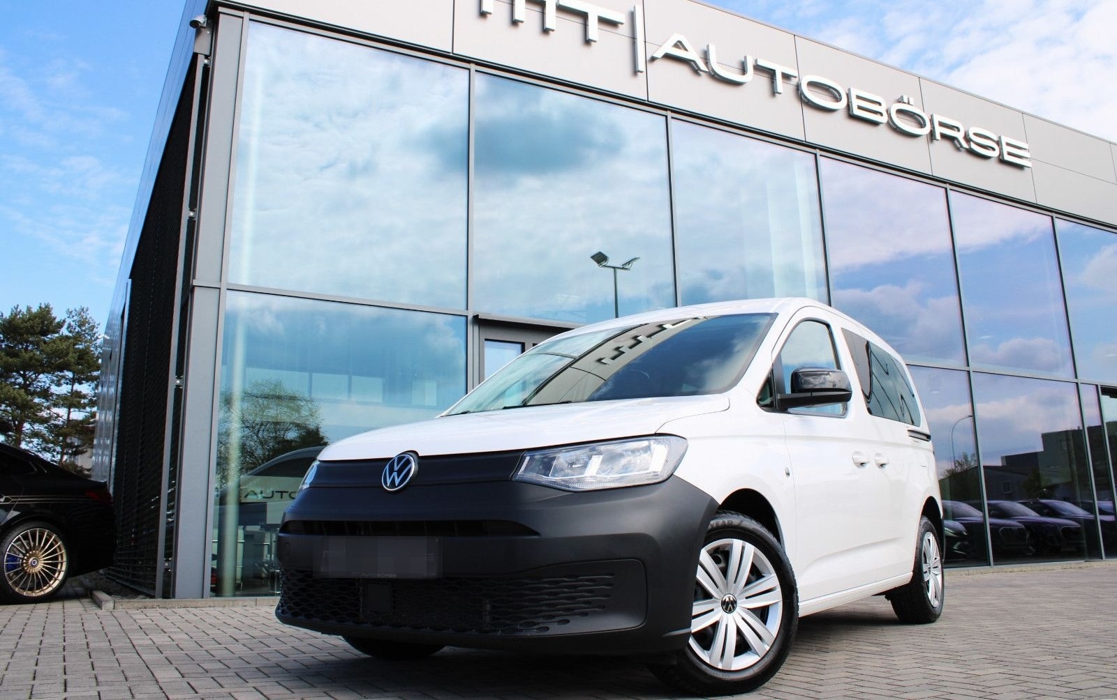 Volkswagen CADDY 2.0 TDI DSG 1.HAND/AHK/NAVI/8-FACH! foto 1