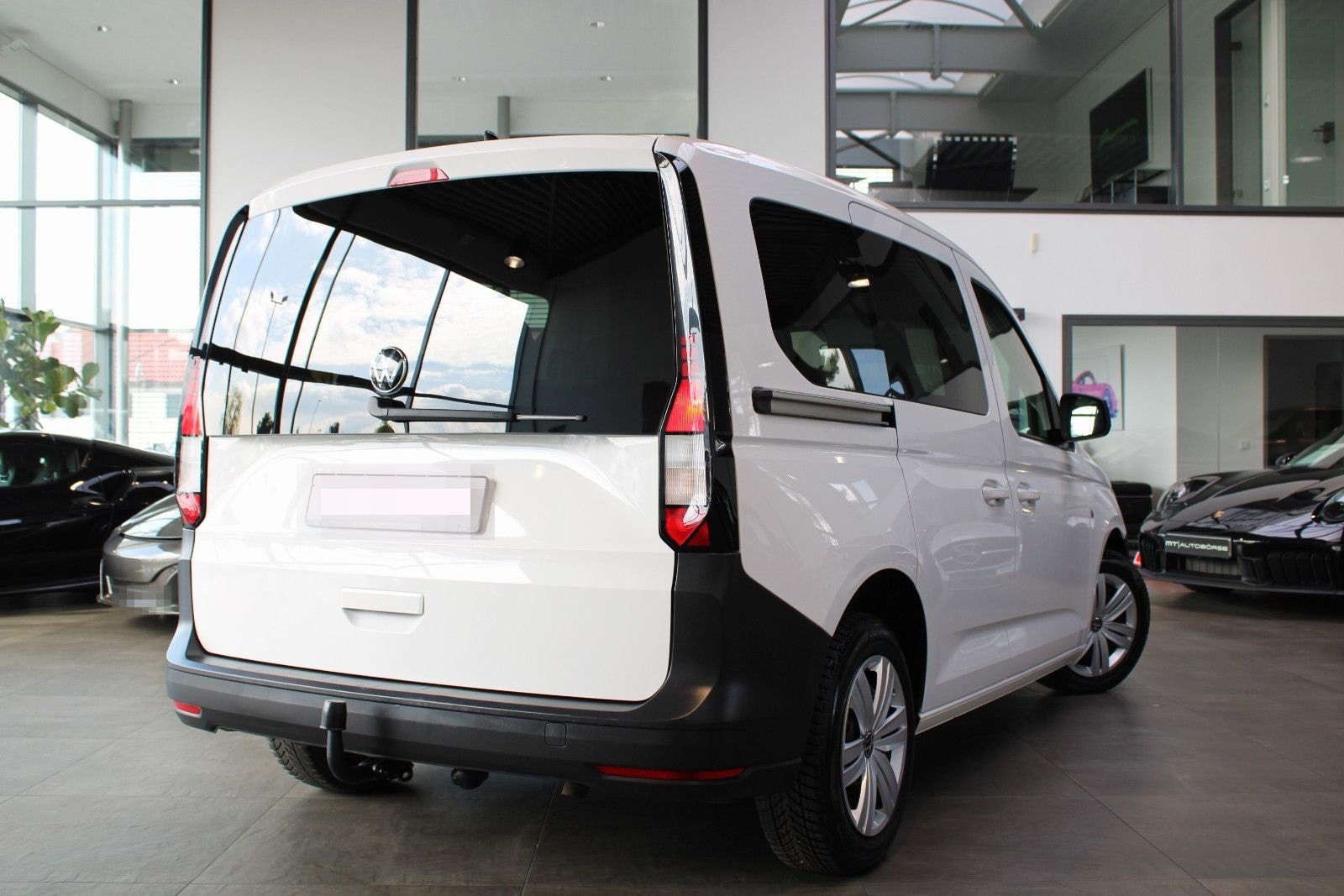 Volkswagen CADDY 2.0 TDI DSG 1.HAND/AHK/NAVI/8-FACH! foto 10