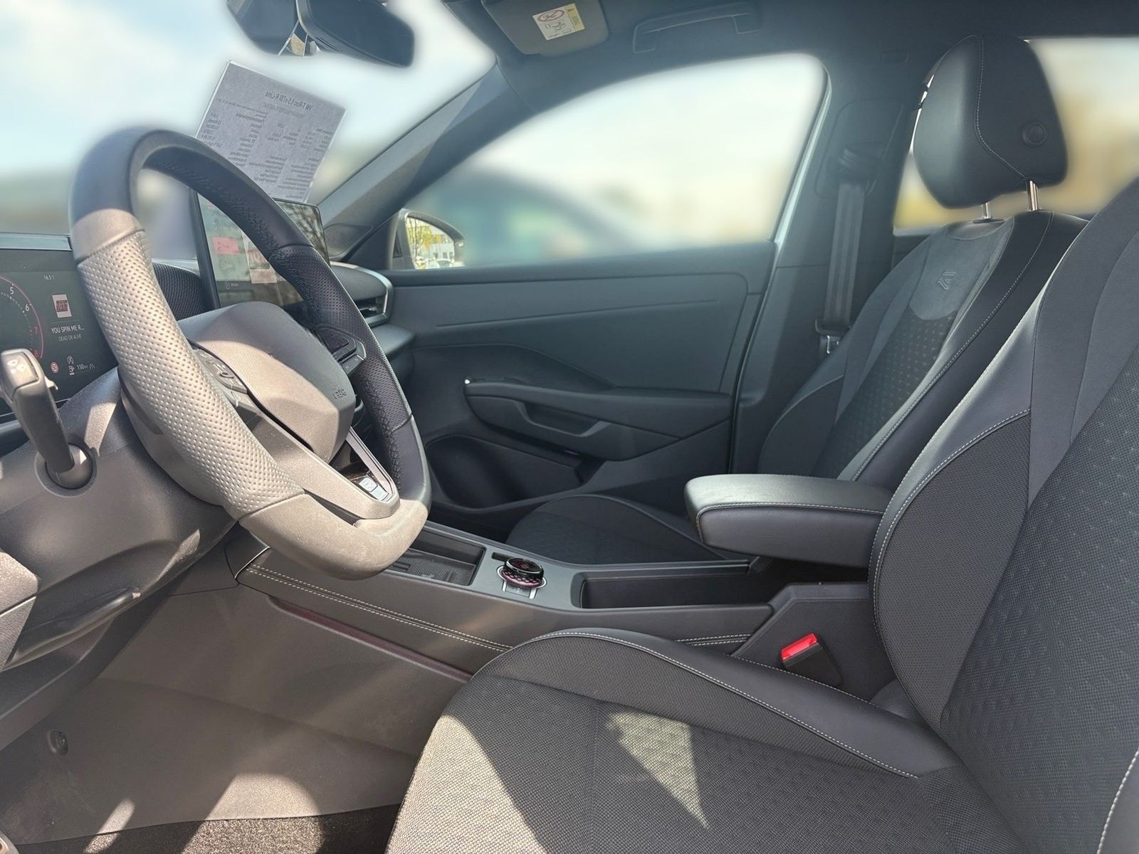 Volkswagen T-Roc 1.5 eTSI R-Line *HEAD-UP*MATRIX*KAMERA* foto 10