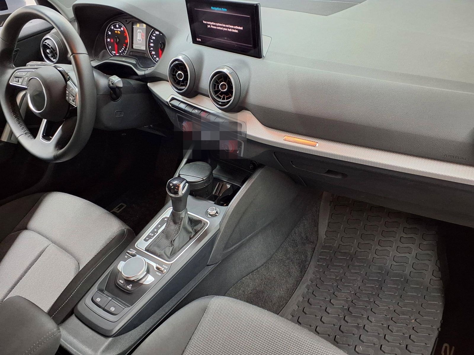 Audi Q2 35 TFSI S tronic advanced BLIS KAM foto 6