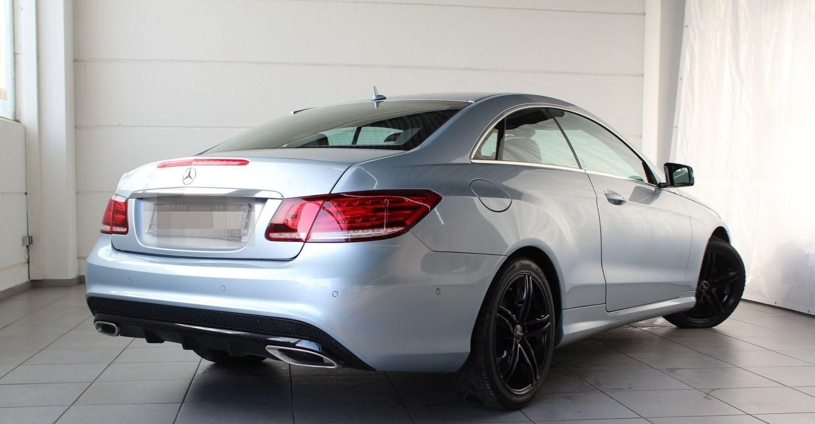 Mercedes-Benz E 200 Coupe CGI AMG-Line Night-Paket LED foto 6