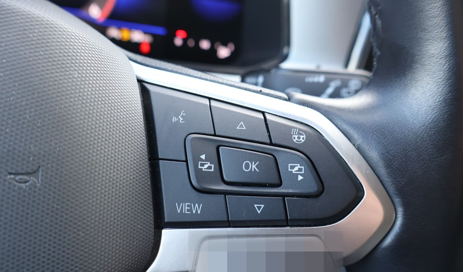 Volkswagen T-Roc 2.0 TDI Life AID+ACC+KAM+LED+CARPLAY+18" foto 10