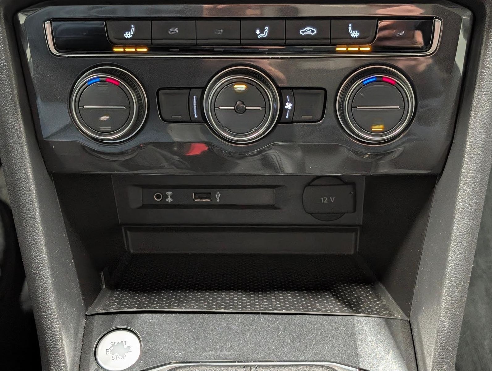 Volkswagen Tiguan Highline LED/Navi/ACC/SHZ/PDC/elHeck/18LM foto 16