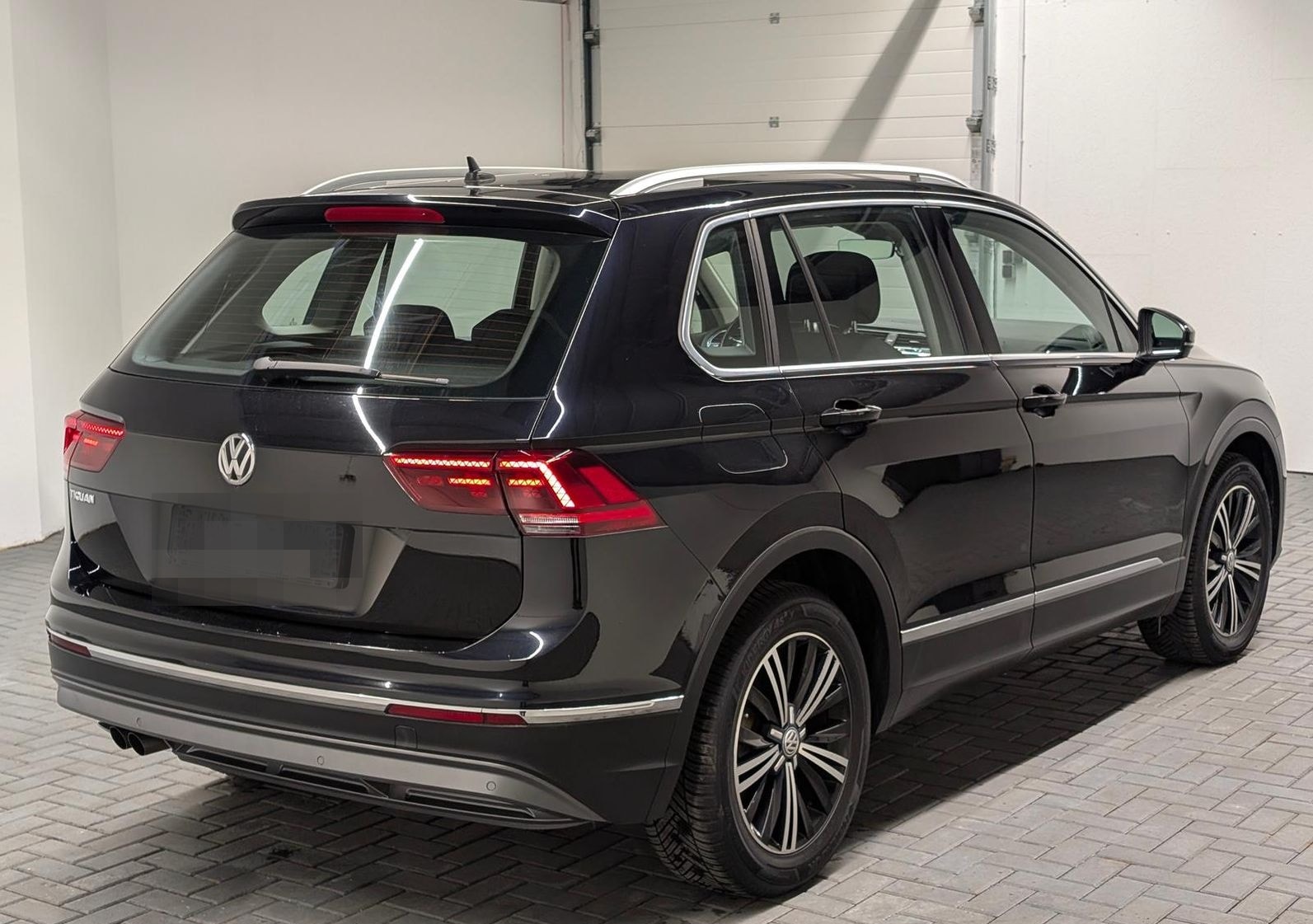 Volkswagen Tiguan Highline LED/Navi/ACC/SHZ/PDC/elHeck/18LM foto 4