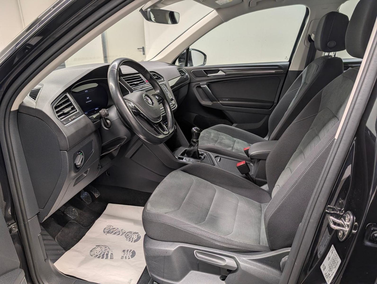 Volkswagen Tiguan Highline LED/Navi/ACC/SHZ/PDC/elHeck/18LM foto 10