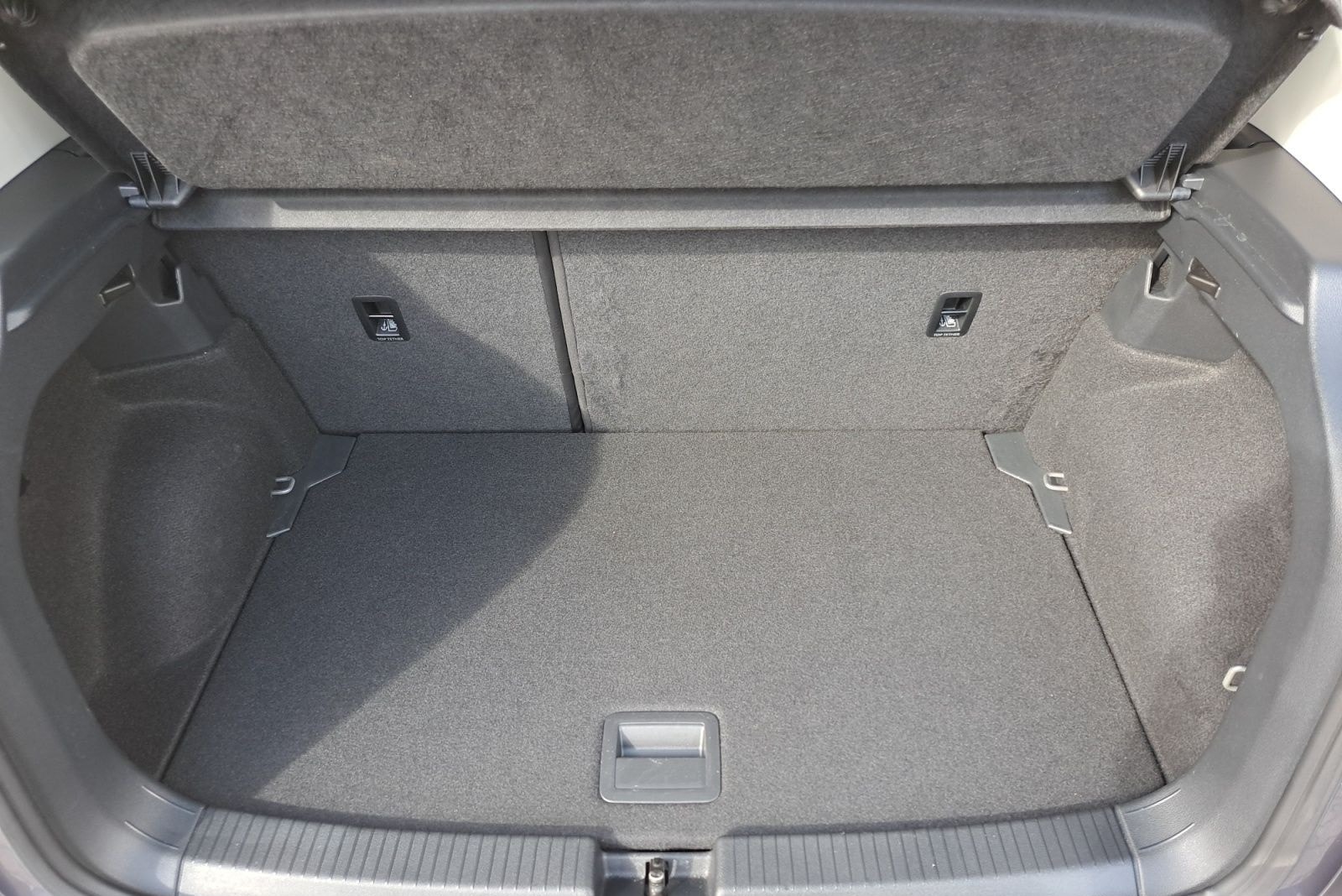 Volkswagen T-Cross Life 1.0 TSI APP DAB TEL PDC SHZ foto 13