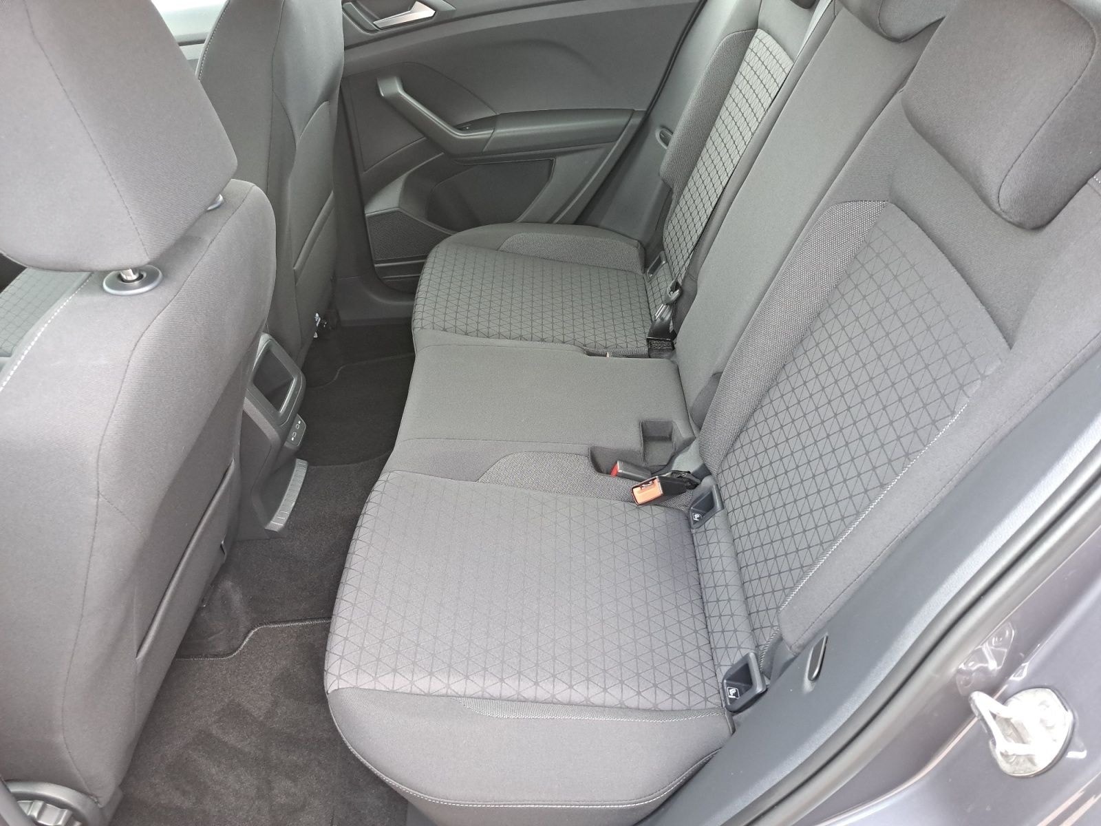 Volkswagen T-Cross Life 1.0 TSI APP DAB TEL PDC SHZ foto 14