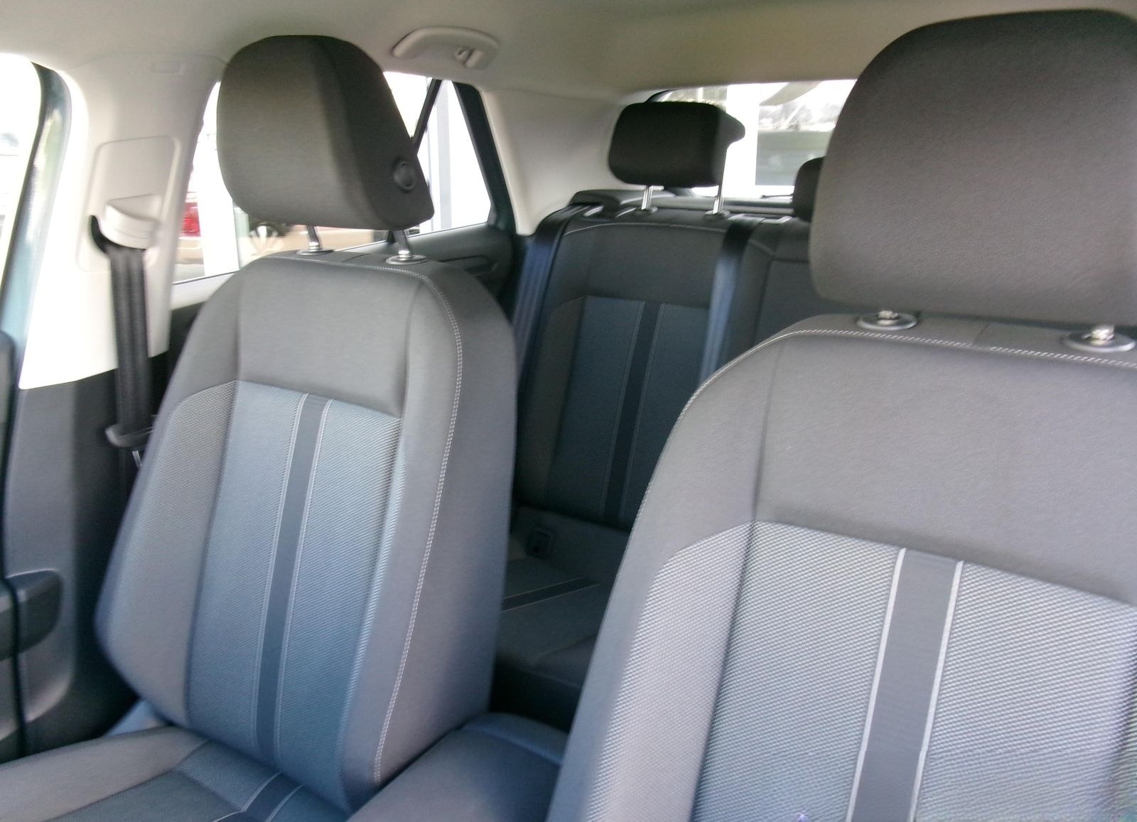 Volkswagen T-Roc 1.0 TSI Life Navi SHZ PDC DAB+ LED APP foto 16