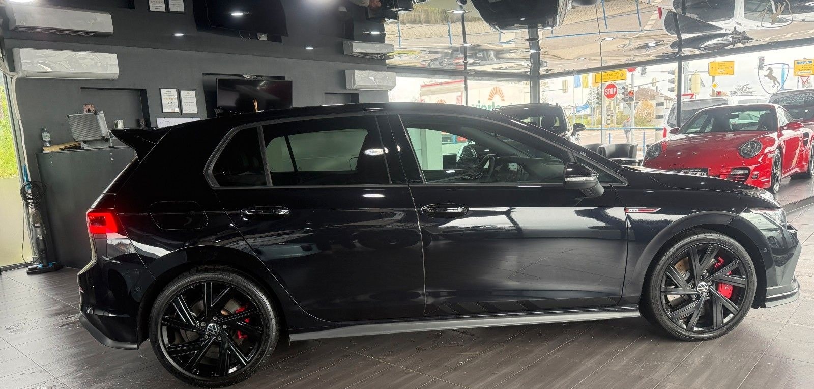 Volkswagen Golf VIII Lim. GTI Clubsport*ACC*DCC*Matrix foto 4