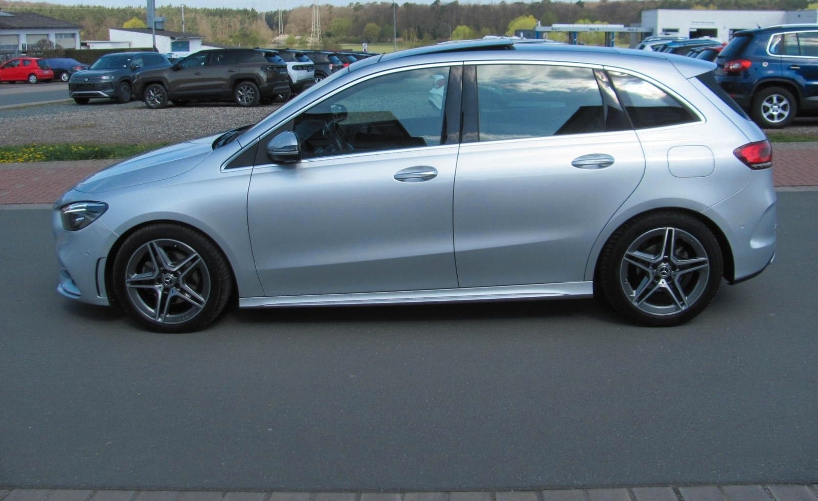 Mercedes-Benz B 200 d AMG foto 3