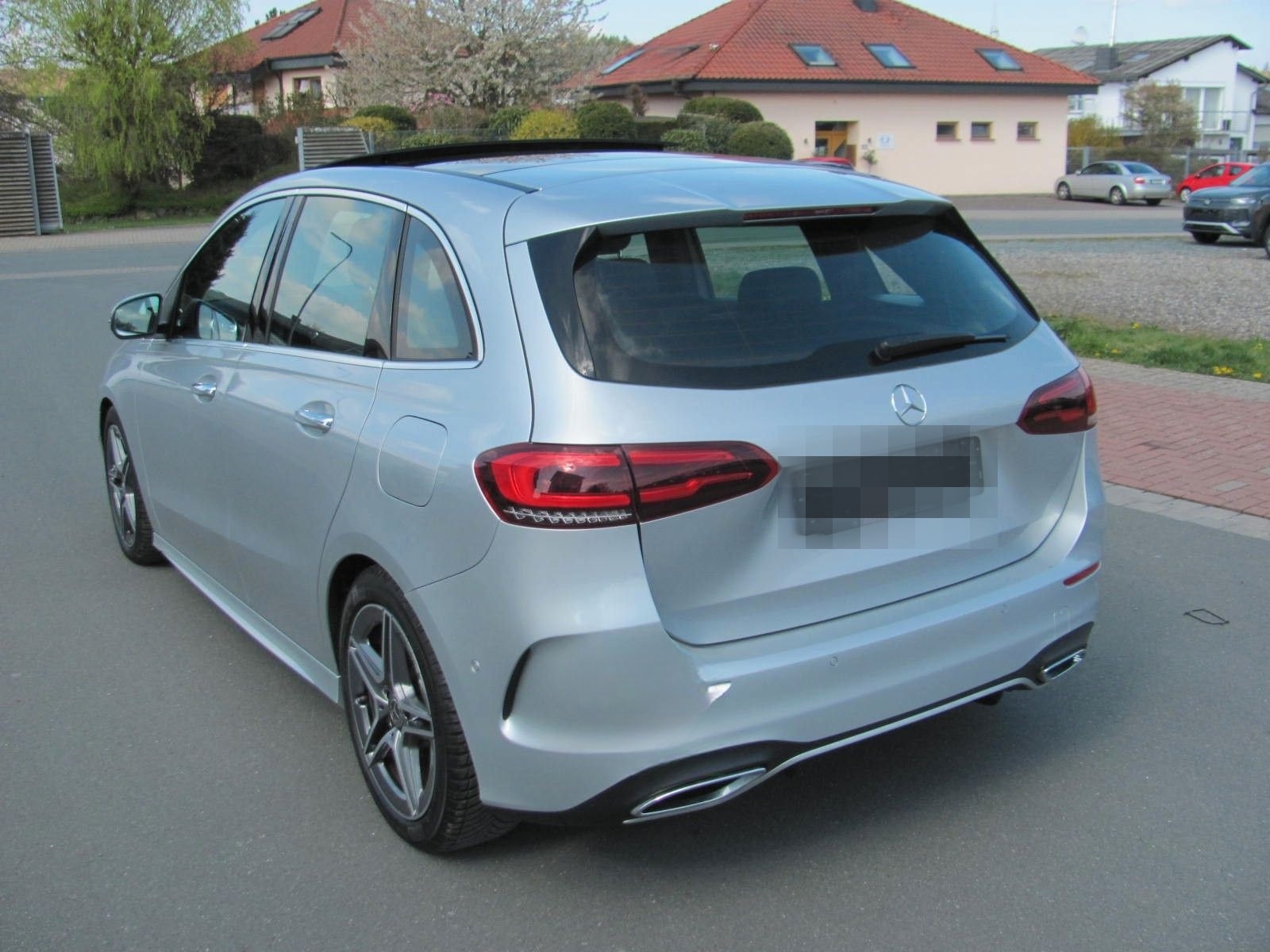 Mercedes-Benz B 200 d AMG foto 5