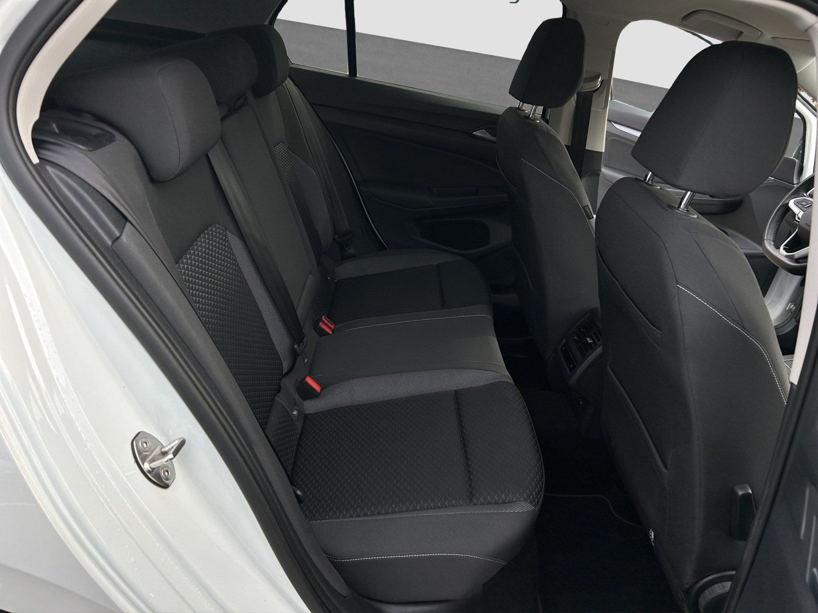 Volkswagen Golf 8 1.5 TSI Active 5-J-GAR HuD NAVI STANDH LI foto 23