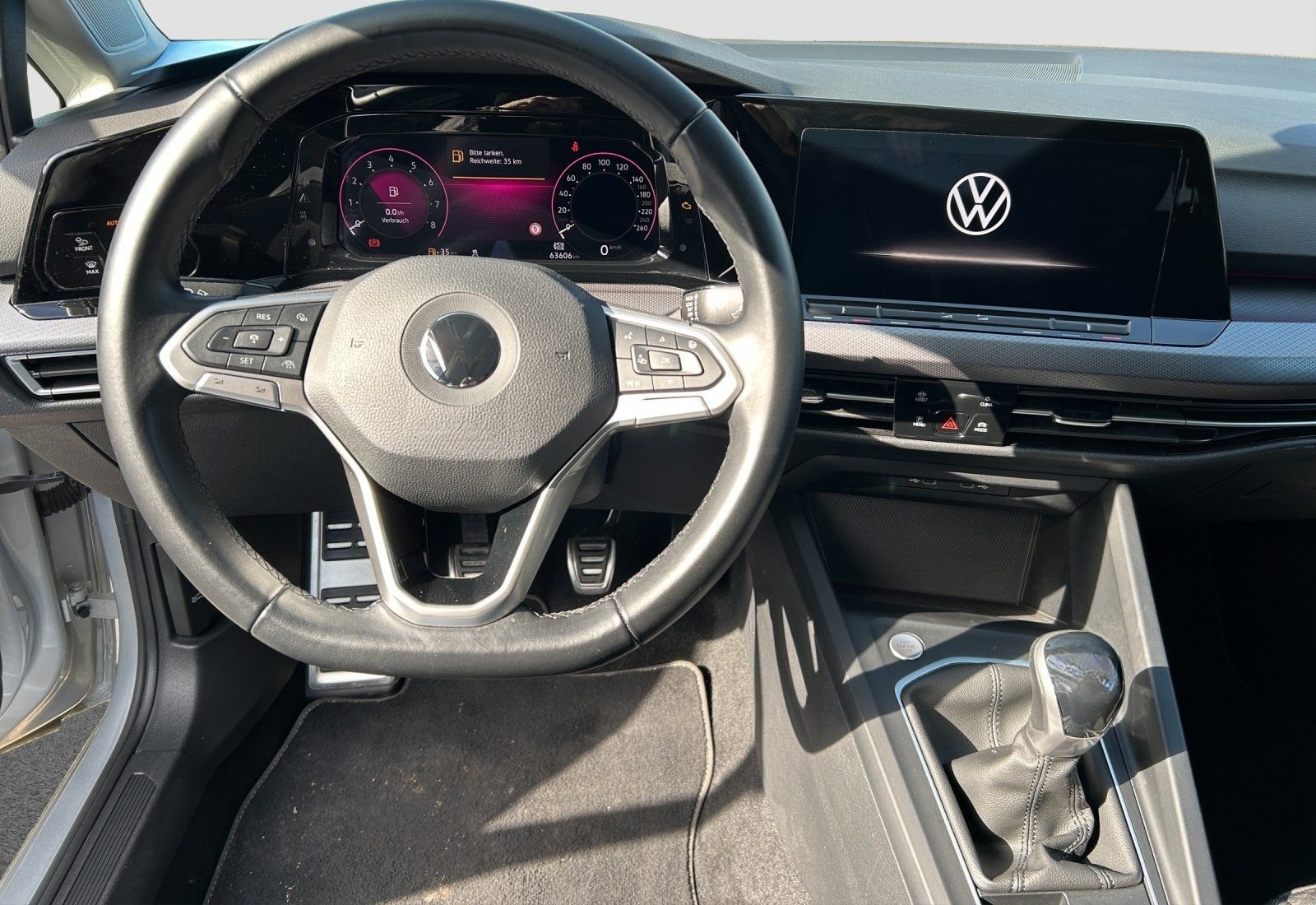 Volkswagen Golf 8 1.5 TSI Active STANDH KAMERA LED ACC NAVI foto 18