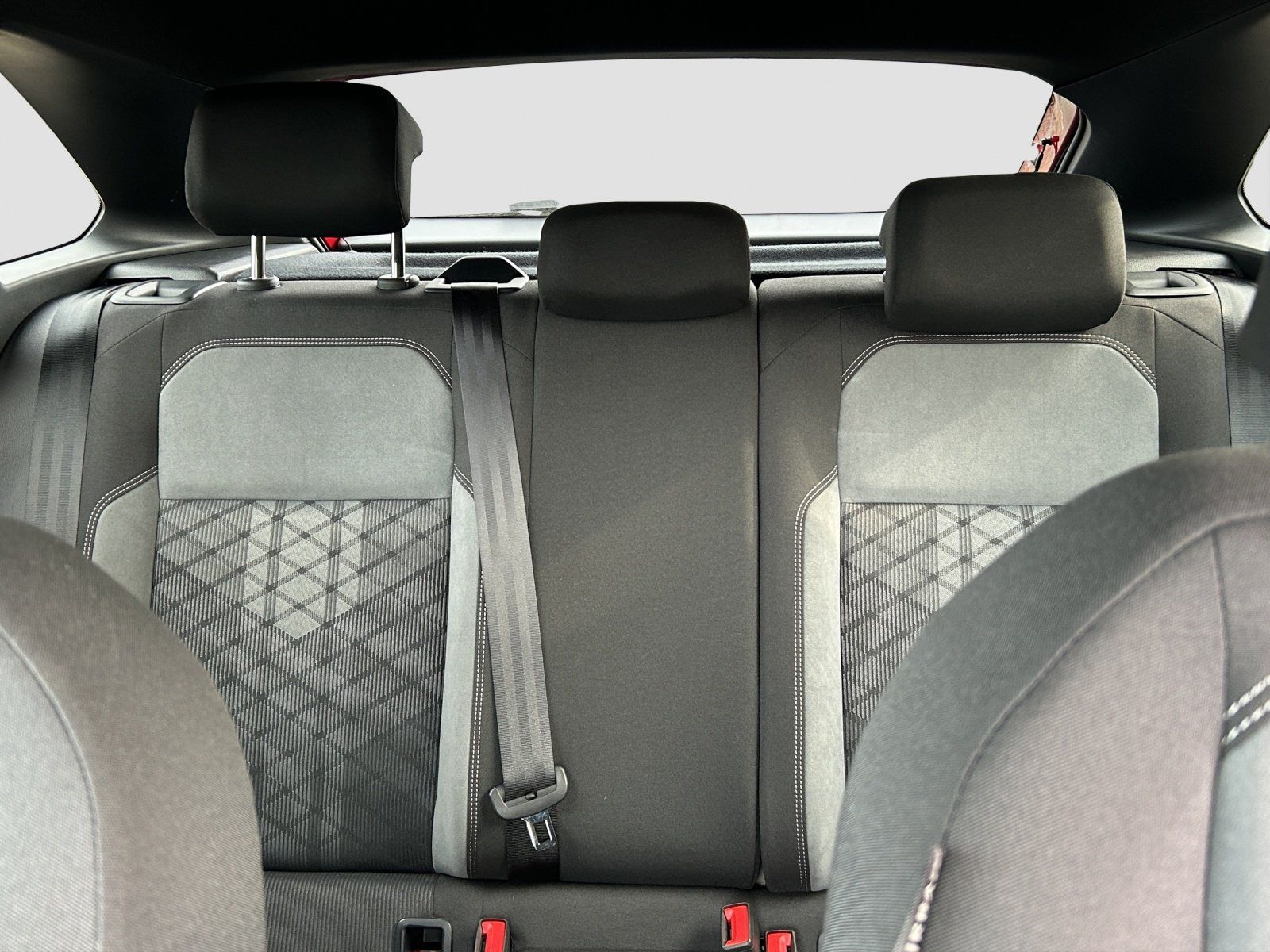 Volkswagen Taigo 1.0 TSI R-Line NAVI IQ.LIGHT ACC APP-CONNE foto 17