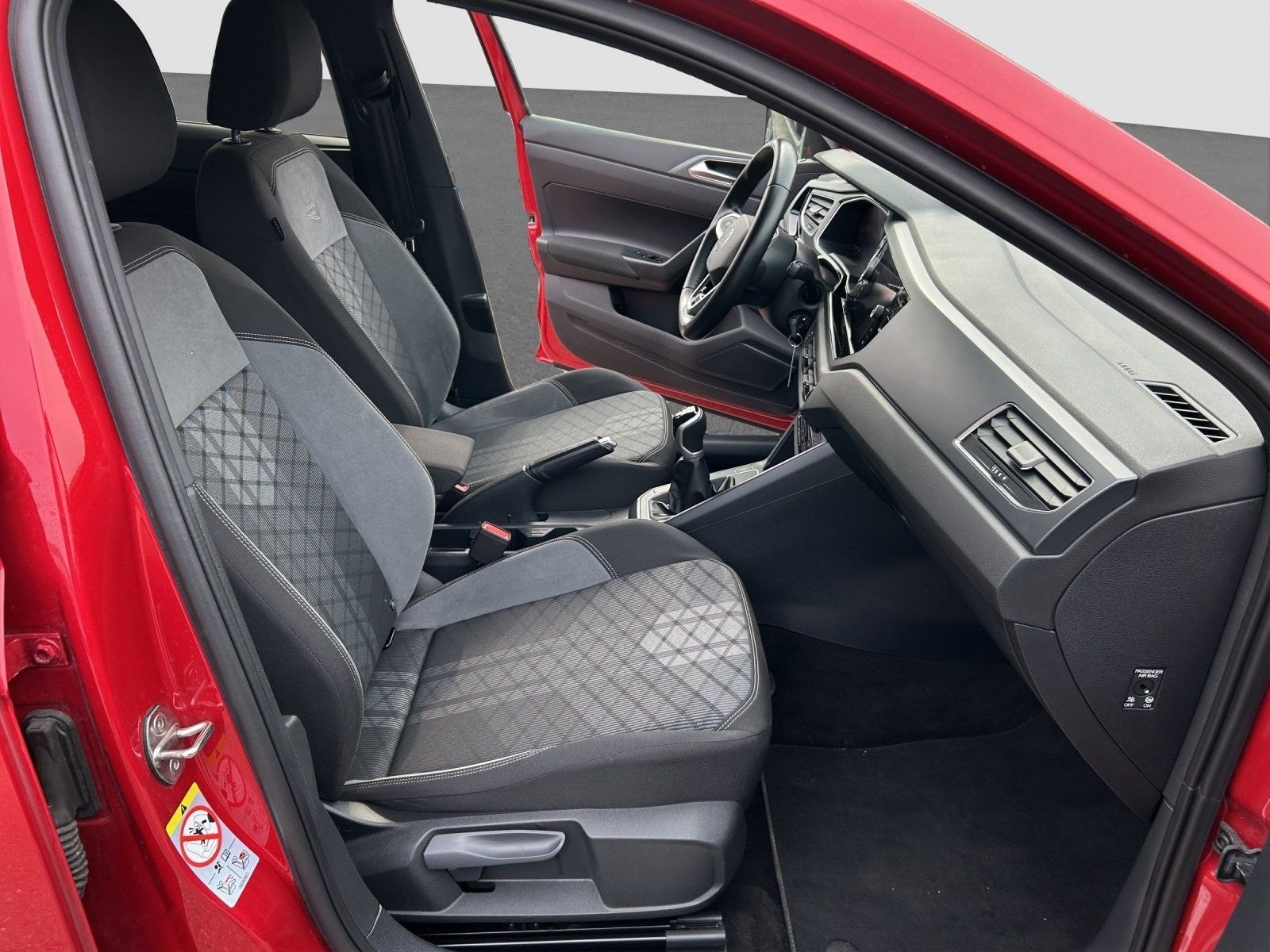 Volkswagen Taigo 1.0 TSI R-Line NAVI IQ.LIGHT ACC APP-CONNE foto 22