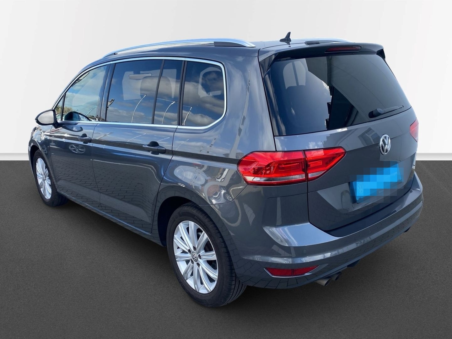Volkswagen Touran Highline 1.4 TSI DSG Massage Navi SHZ ACC foto 2