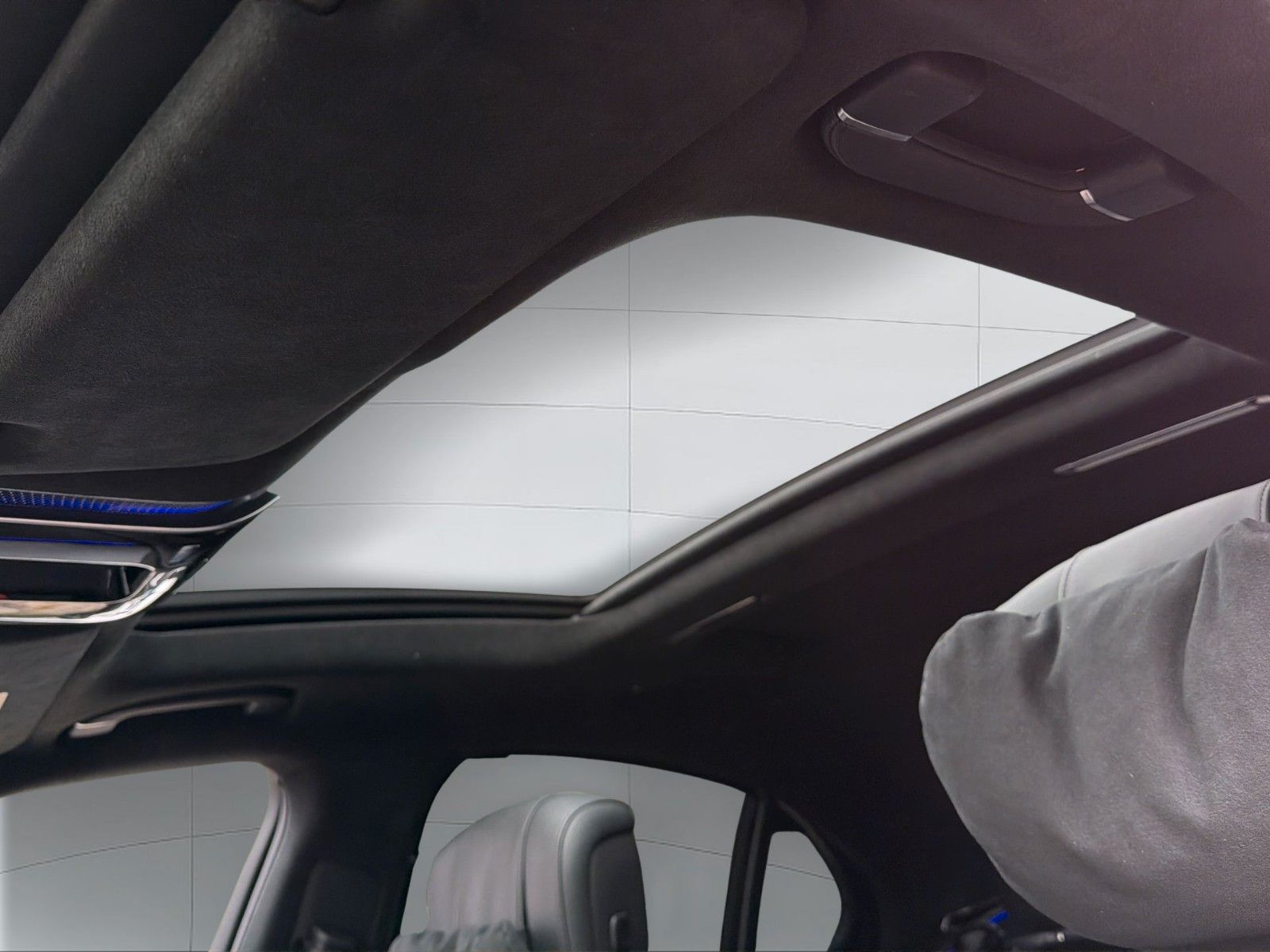 Mercedes-Benz 4Matic AMG Head-UP Burmester PANO Memory foto 24