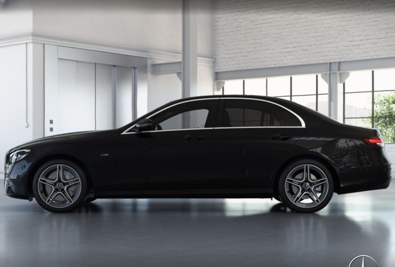 Mercedes-Benz E 300 de 2x AMG/PANO/MBUX/FAHRASS/MEMORY/HUD foto 6