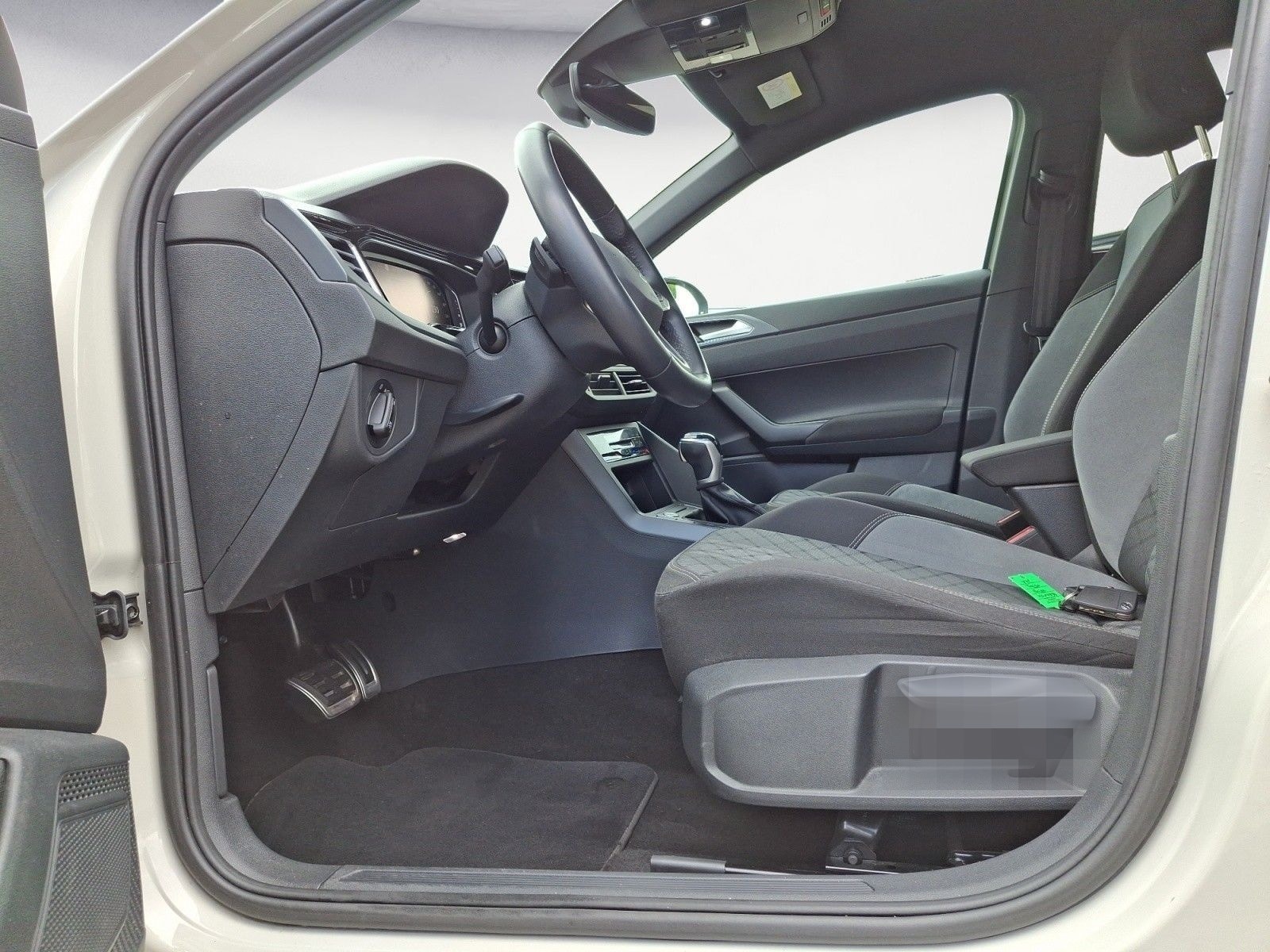 Volkswagen Taigo 1.0 TSI R-LINE foto 6