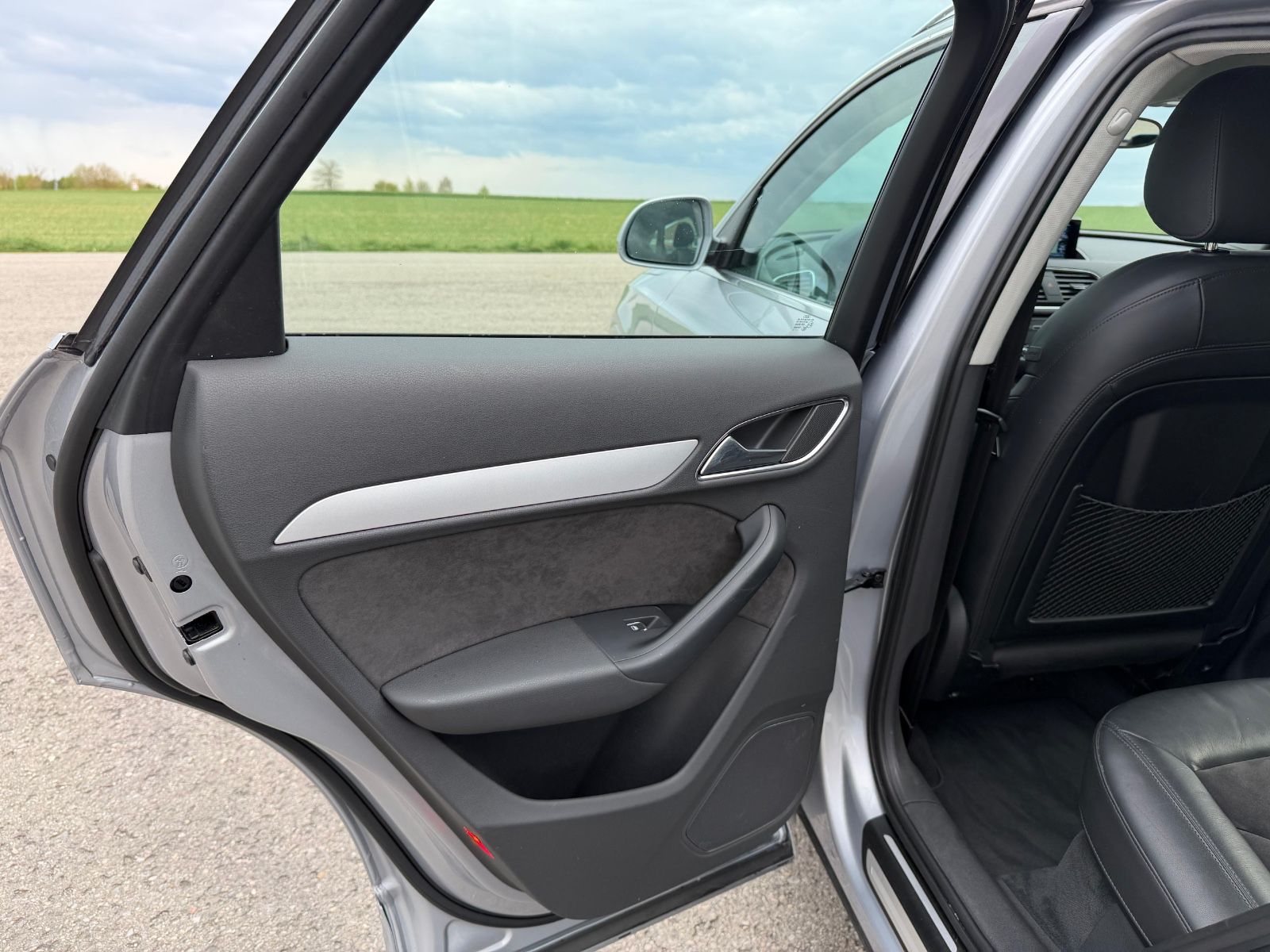 Audi Q3 2.0 TDI quattro Sport*el.Heckkl.,Navi,Kamera* foto 19