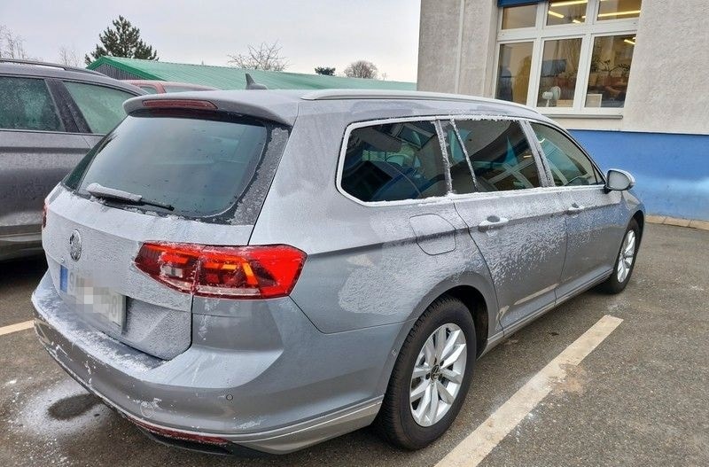Volkswagen Passat Variant | 1.Hand | ACC | Kam | Keyless foto 2