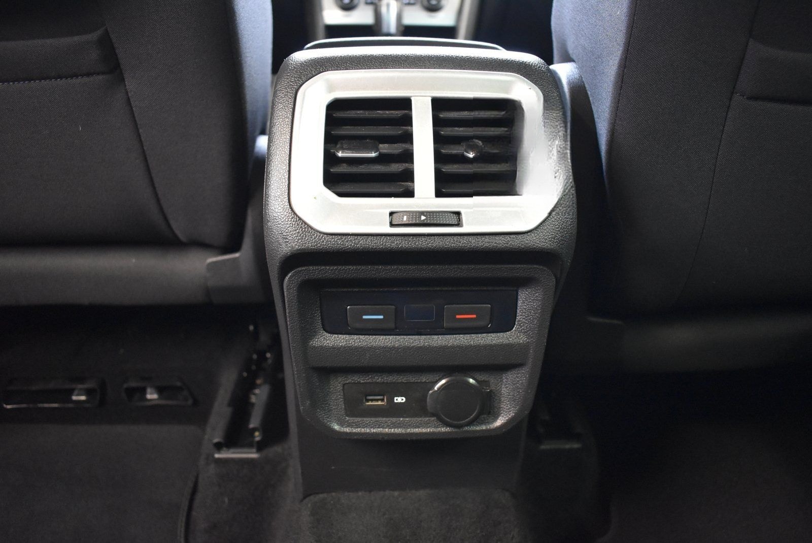 Volkswagen Tiguan 2.0TDI Comfortline DSG Navi*Klima*PDC foto 11