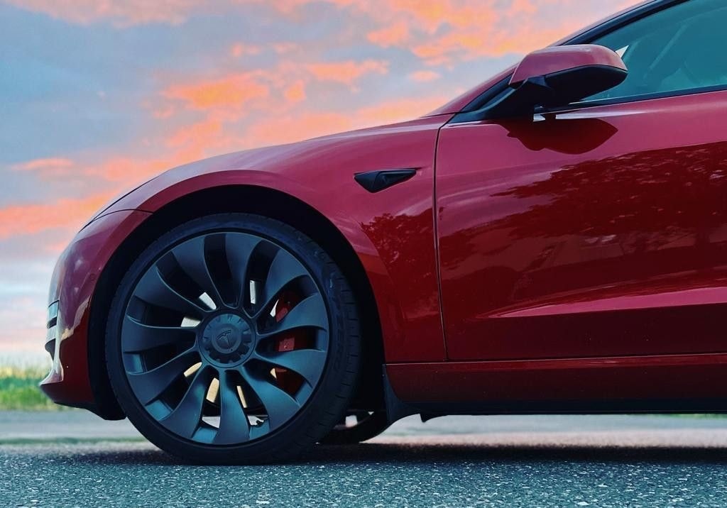 Tesla Model 3 Performance Dual AWD Autopilot 8xBereift foto 15