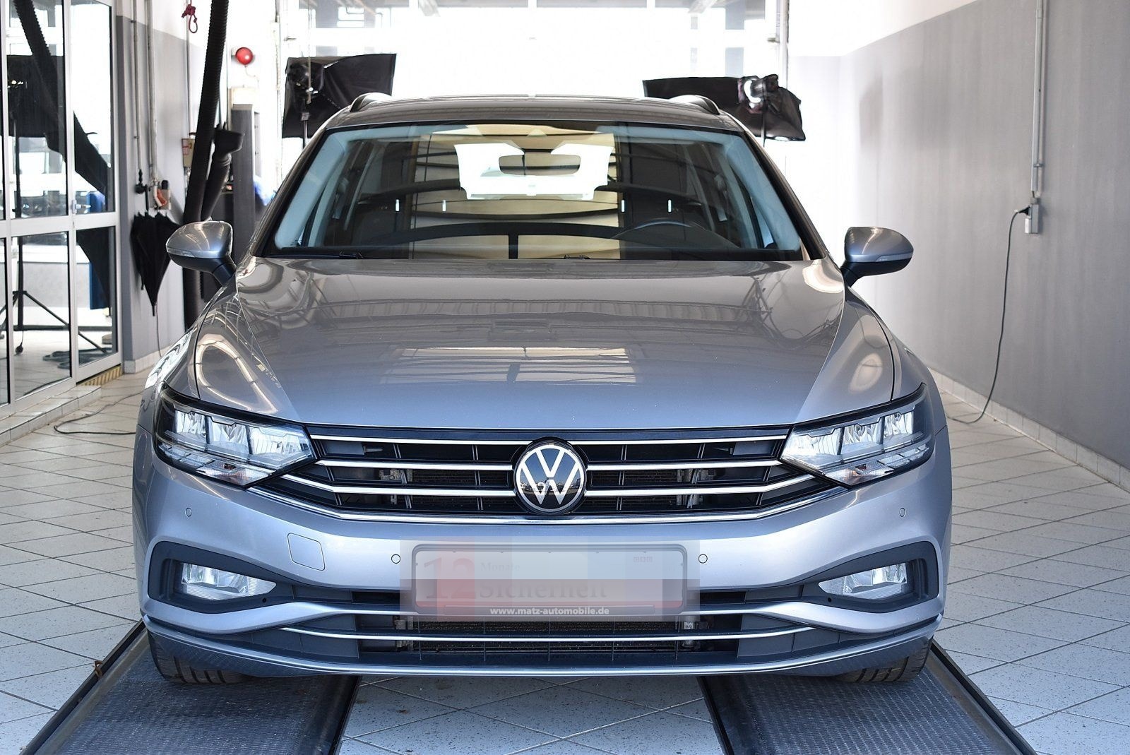 Volkswagen Passat Variant 2.0TDI Business DSG*AHK*LED*ACC foto 2