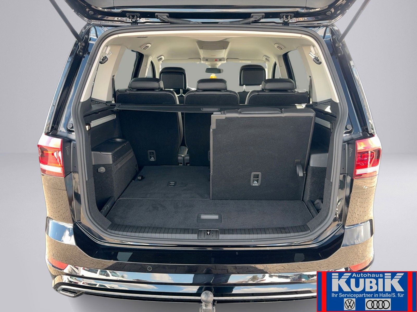 Volkswagen Touran 1.5 TSI R-Line DSG+IQ.Light+AssistPaket+ foto 16