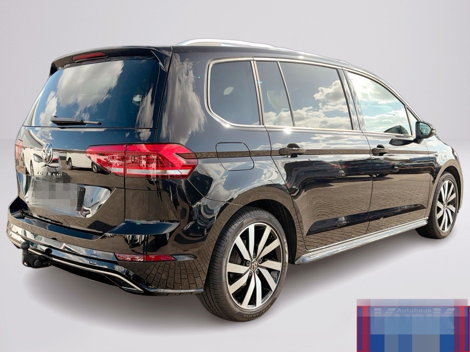 Volkswagen Touran 1.5 TSI R-Line DSG+IQ.Light+AssistPaket+ foto 18