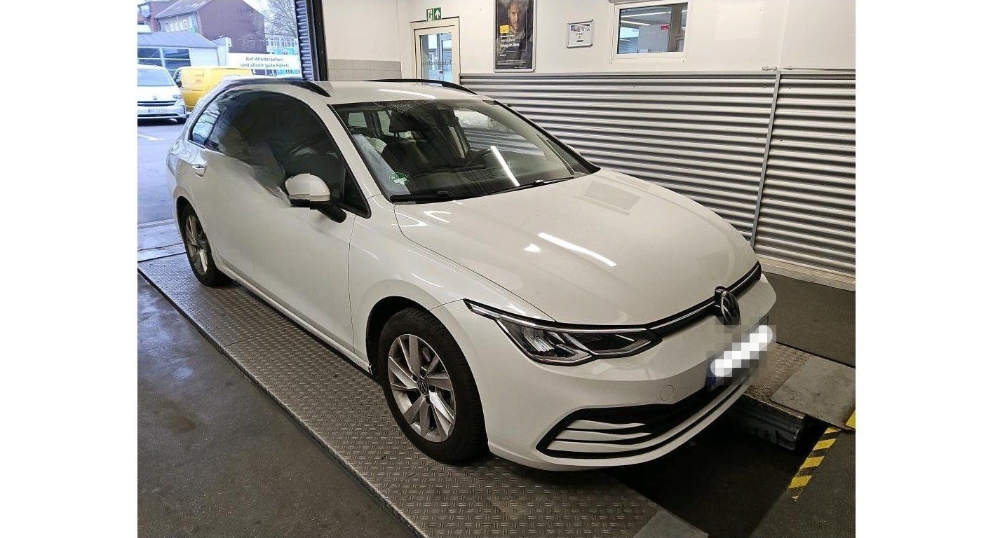 Volkswagen Golf Variant Life *Navi*AHK*Cam*PDC*LED*ACC* foto 4