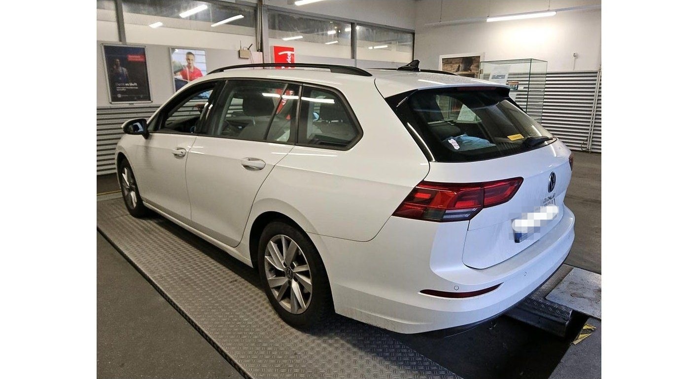 Volkswagen Golf Variant Life *Navi*AHK*Cam*PDC*LED*ACC* foto 5