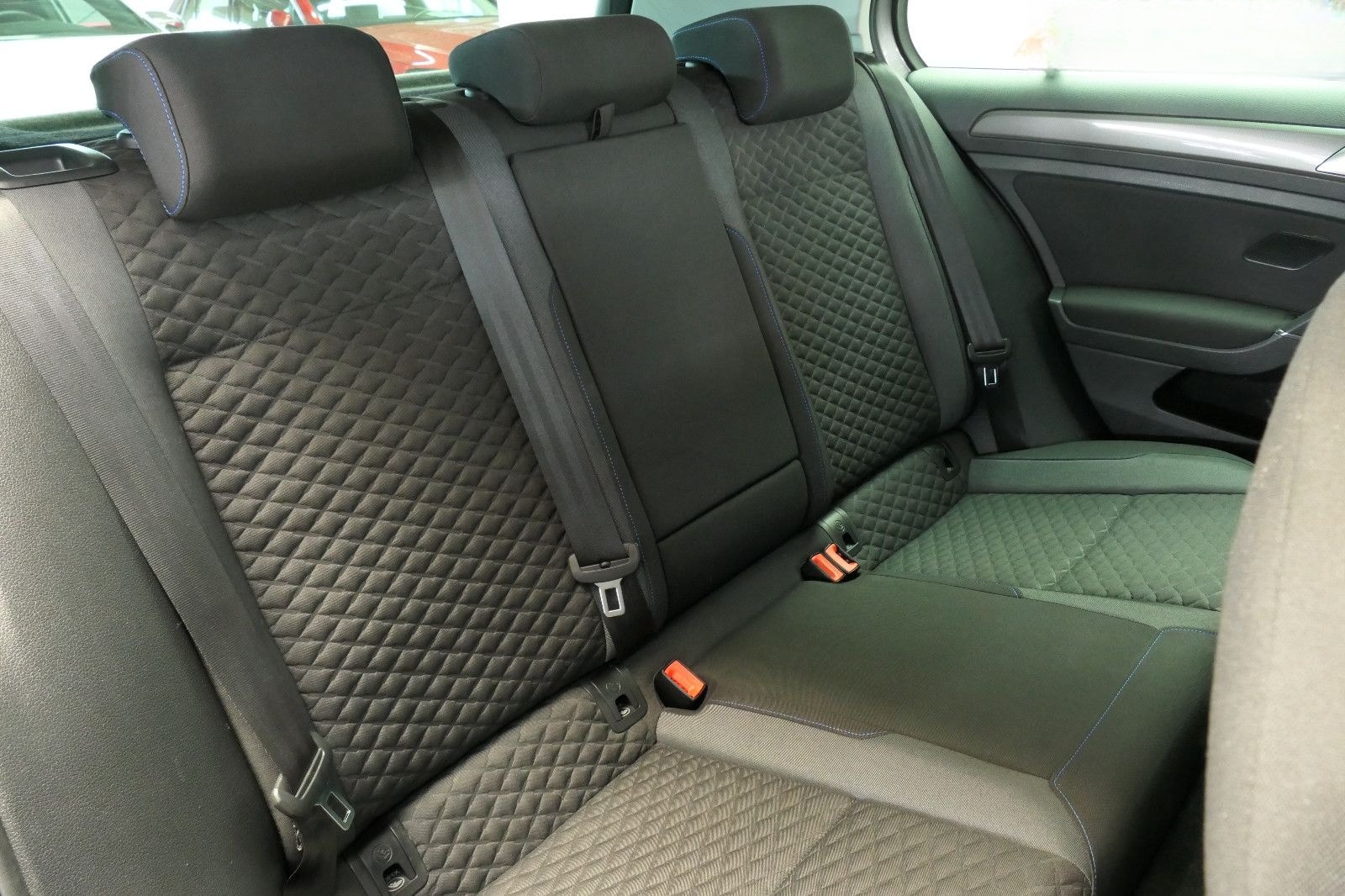 Volkswagen Golf VII Lim. Join *AUT*NAV*PDC*SHZ*ALU*DSG* foto 12