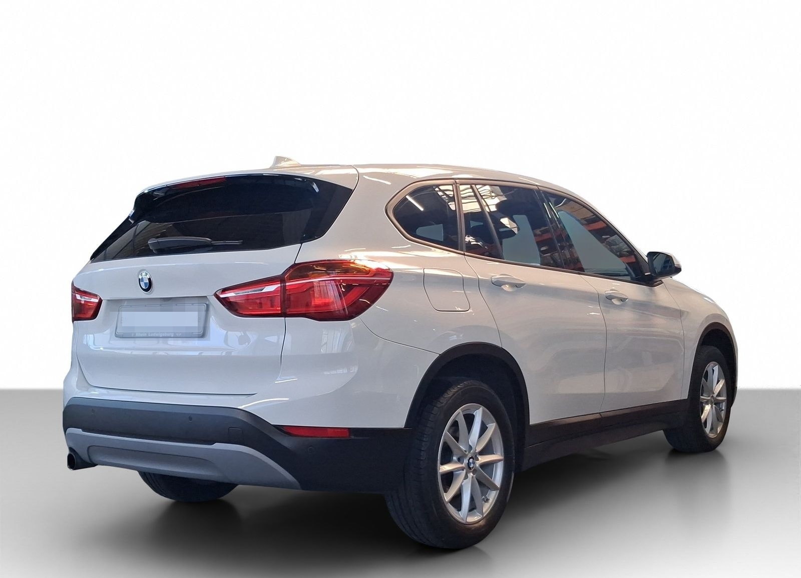 BMW X1 sDrive18i LED ParkAs SHZ RFK foto 6