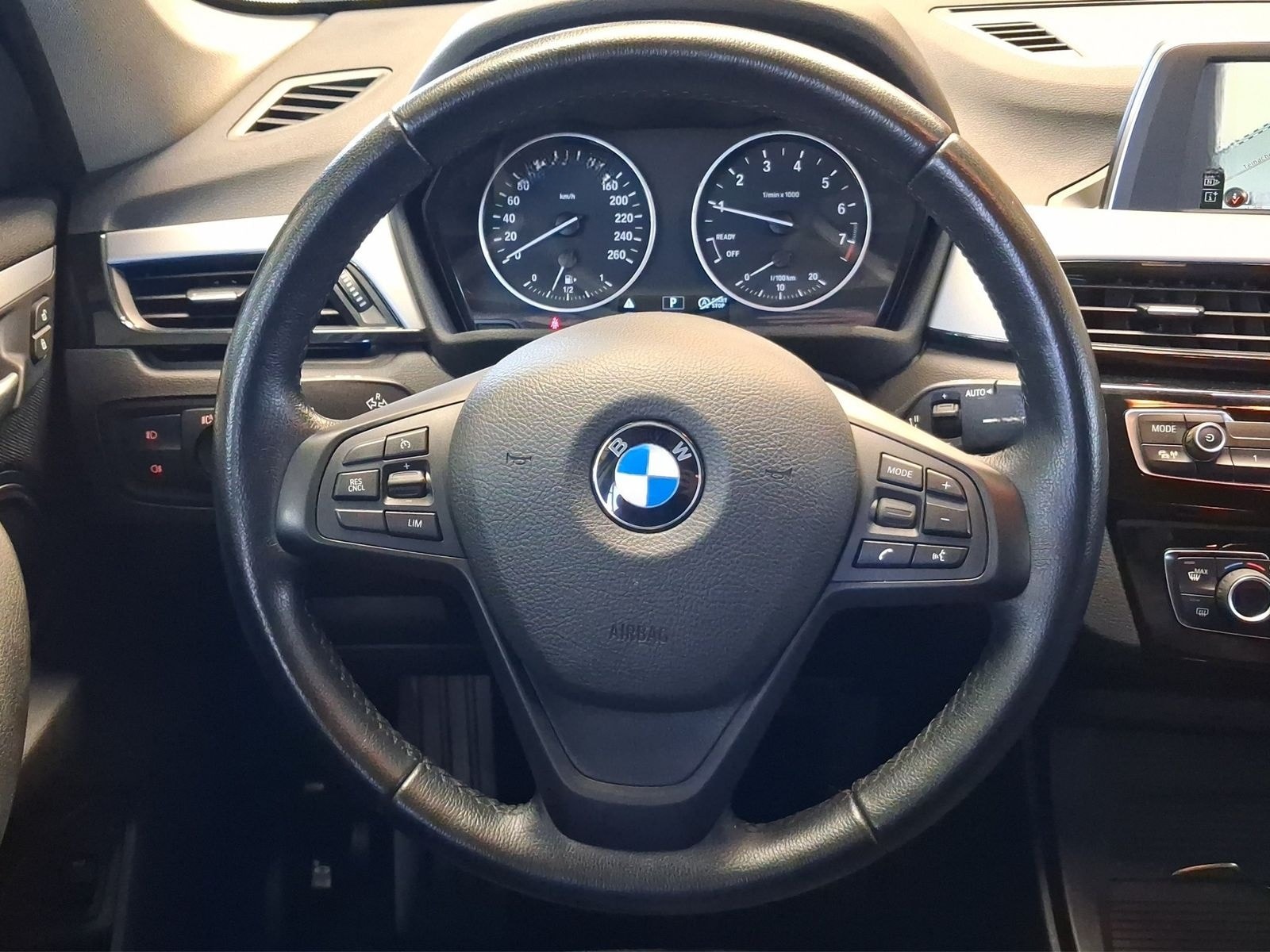 BMW X1 sDrive18i LED ParkAs SHZ RFK foto 10