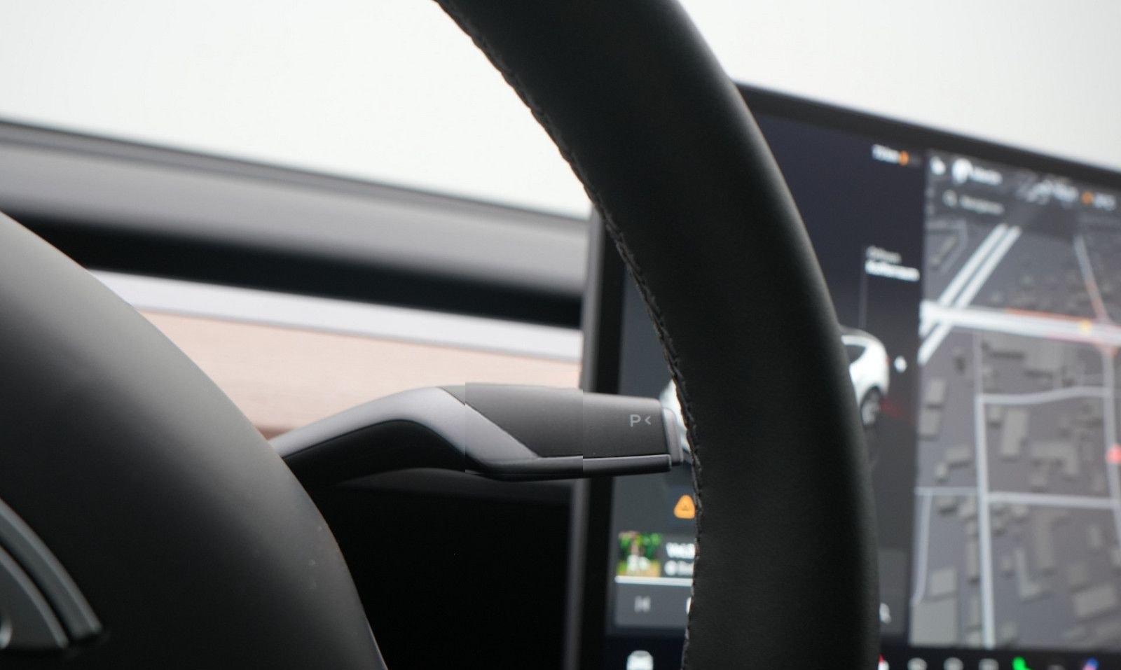 Tesla Model Y ACC KAM NAVI LED PANO SHZ LEDER foto 6