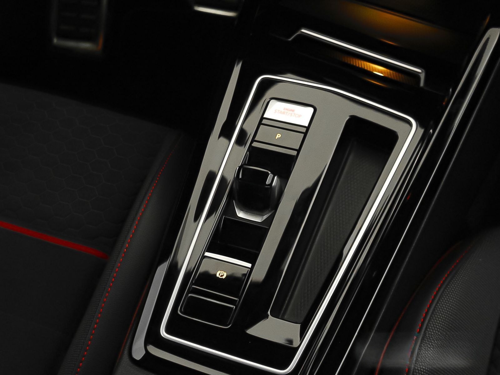 Volkswagen Golf VIII GTI Clubsport 2.0 TSI Navi IQ.LIGHT R- foto 16