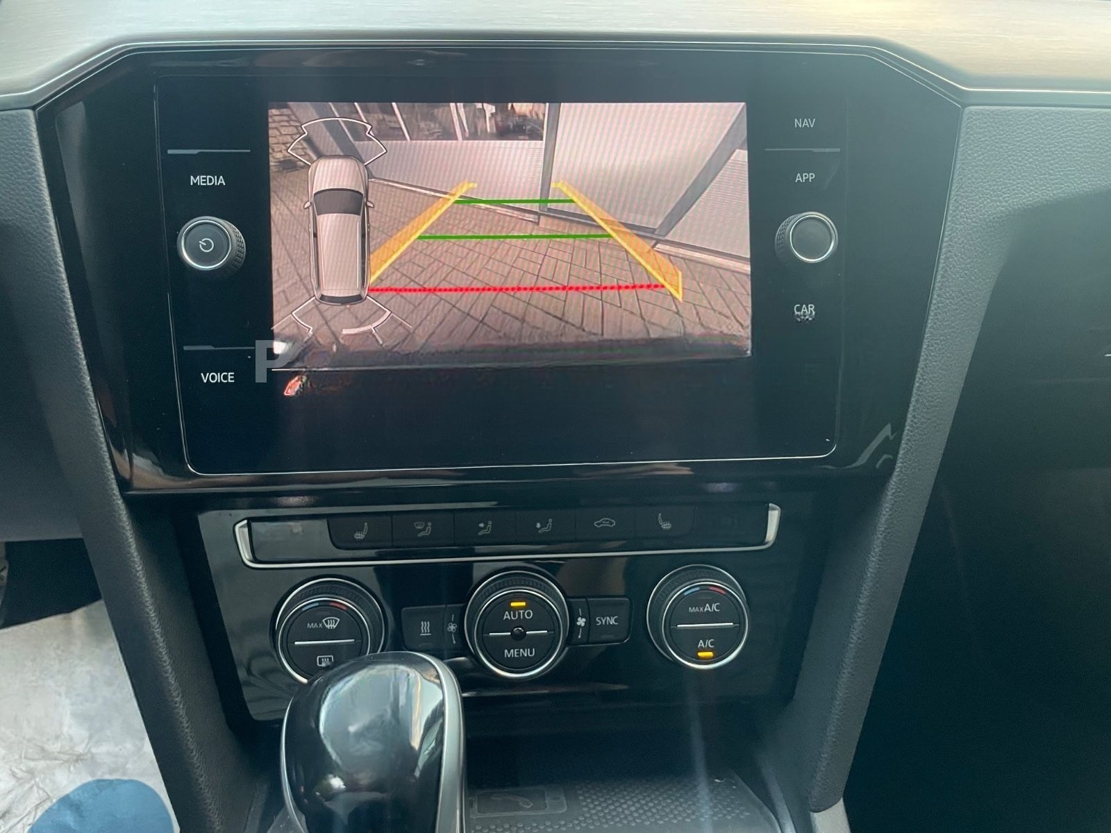 Volkswagen Passat Variant 1.Hand Leder LED Navi Service neu foto 14