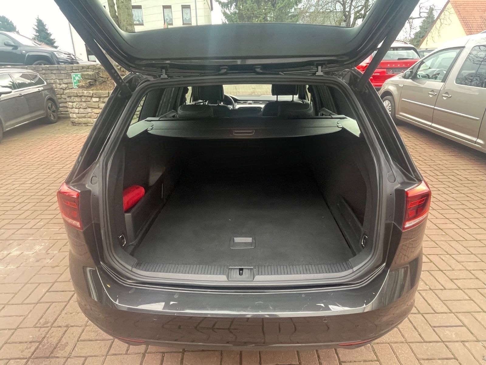 Volkswagen Passat Variant 1.Hand Leder LED Navi Service neu foto 15