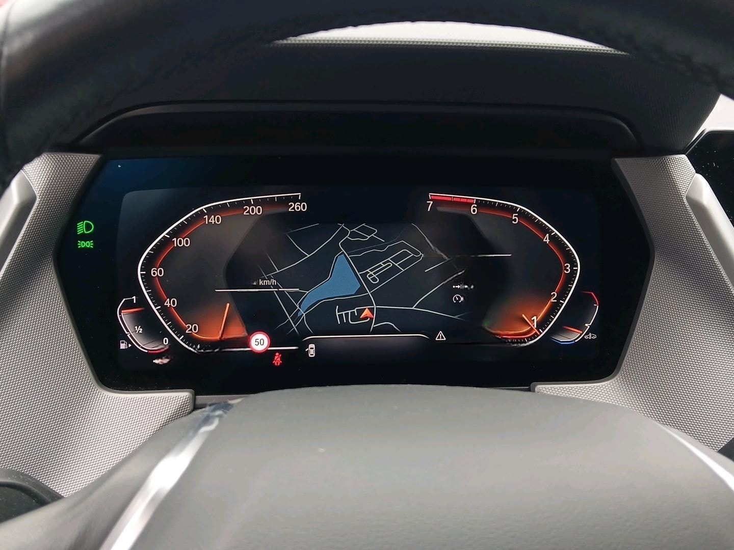 BMW 118 I Navi Digitales Cockpit LED Sperrdiff. El. foto 10