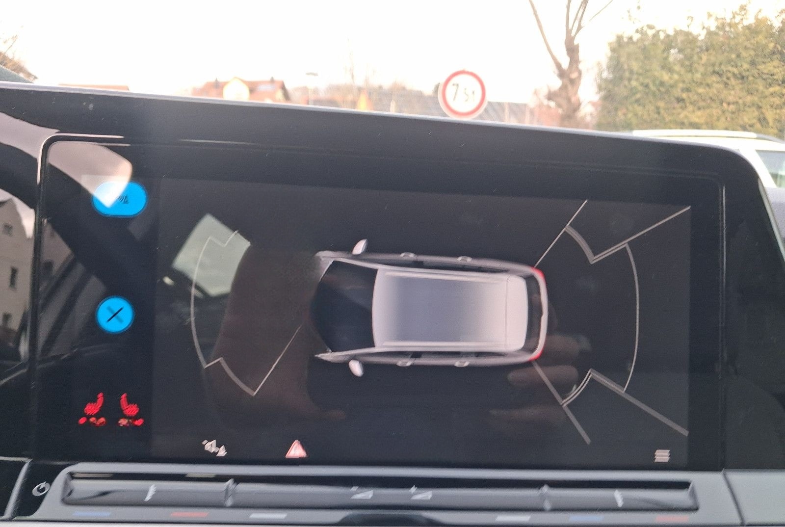 Volkswagen Golf VIII 1.5 TSI Life Variant AHK+LED+LENKRADH. foto 14