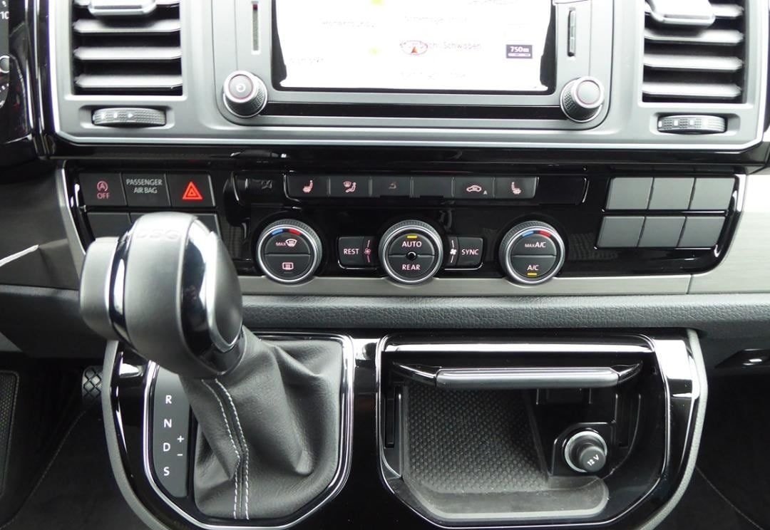 Volkswagen T6 Multivan Comfortline 2.0 TDI "70 Jahre Bulli" foto 10