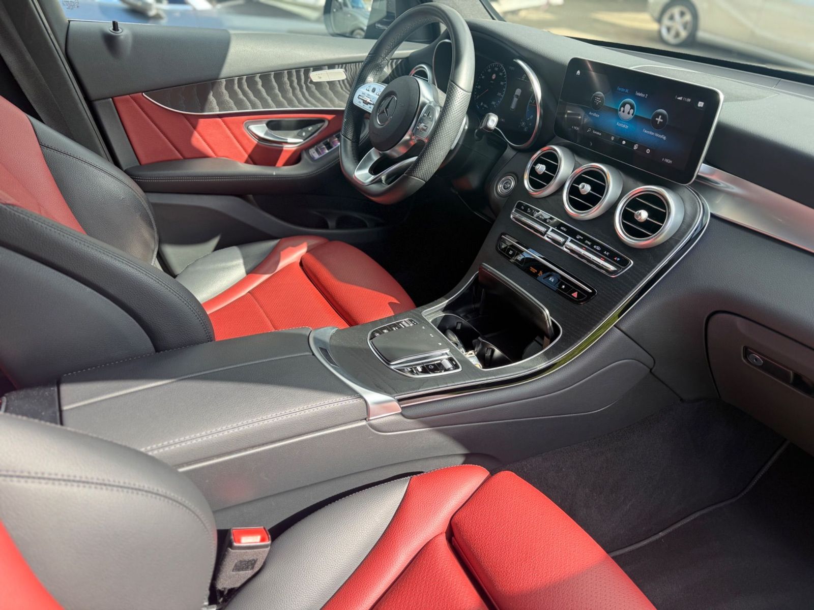 Mercedes-Benz GLC 400 d AMG 4M 1.HD/GARANTIE/DISTRONIC PRO foto 9