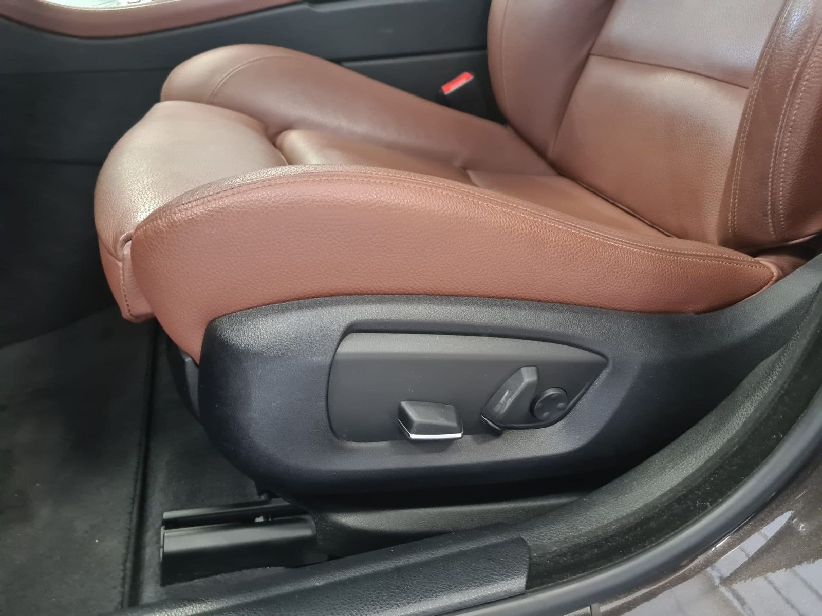 BMW 520 d xDrive / AHK / Bi-XENON / LEDER foto 15