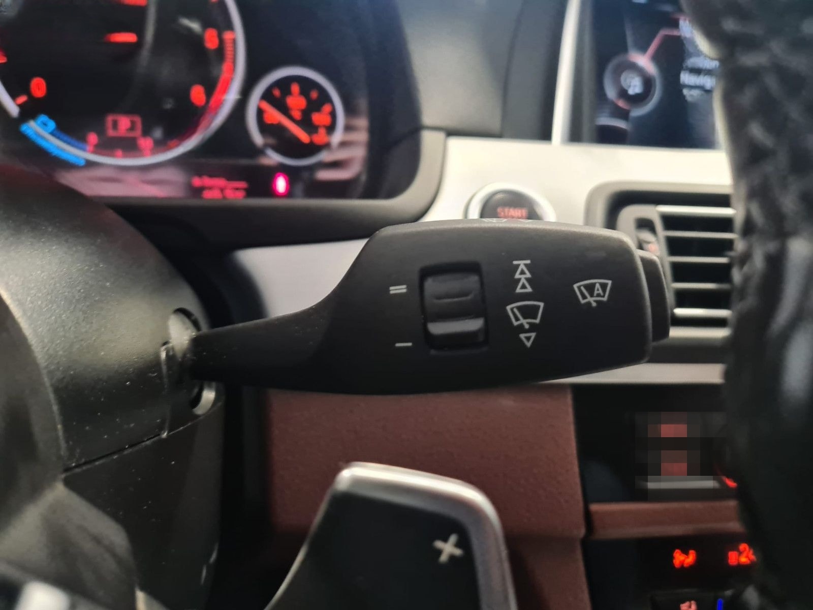 BMW 520 d xDrive / AHK / Bi-XENON / LEDER foto 19