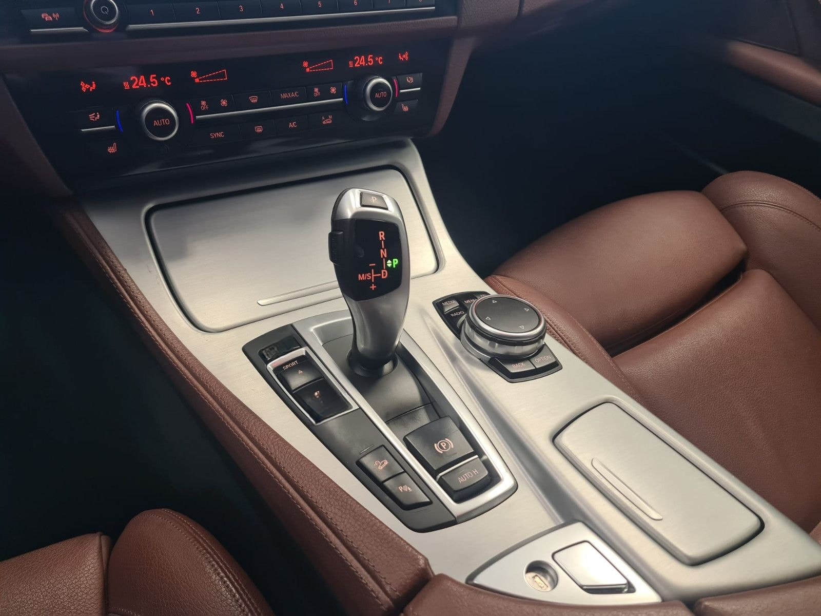 BMW 520 d xDrive / AHK / Bi-XENON / LEDER foto 20