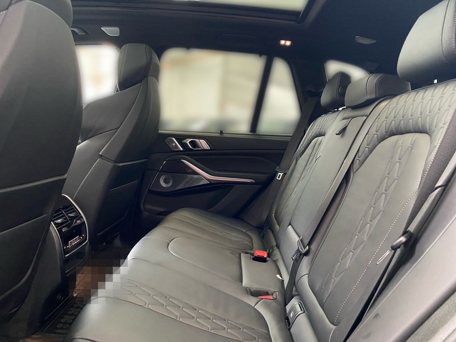 BMW X5 M50i Pano Sky HUD DA Prof. B&W 22´´ STH foto 10